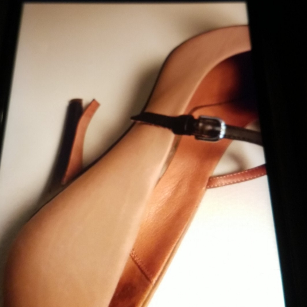 Authentic Coach heels - Picture 3 of 3